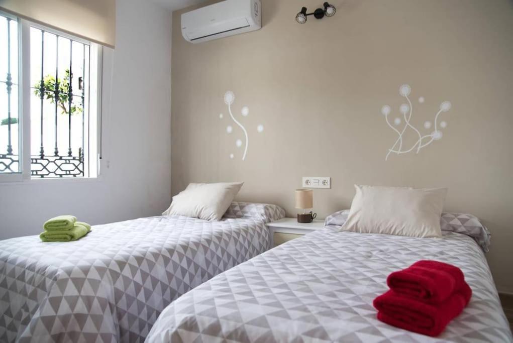 House W Shared Pool, Perfect For Small Families Fuengirola Exterior photo